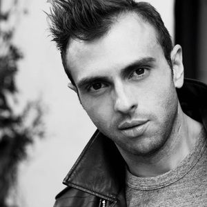 Meet your Posher, Christopher